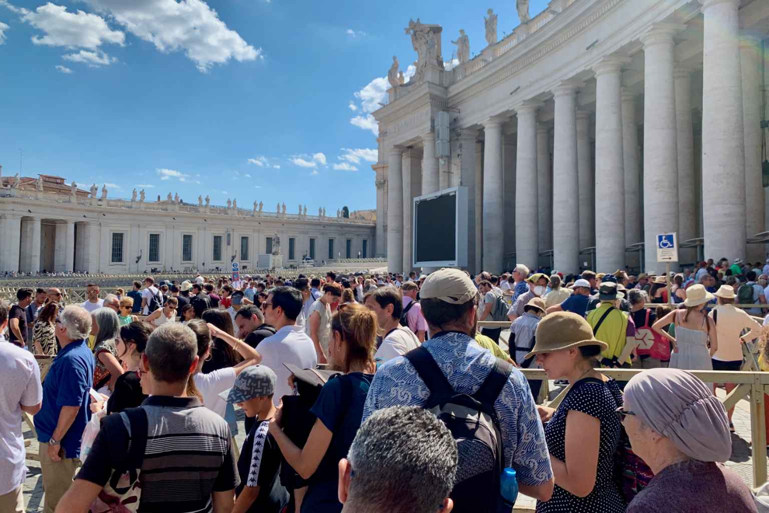 long lines at saint peter's basilica