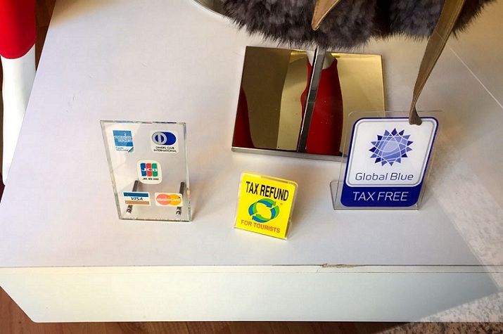 tax refund signs in rome