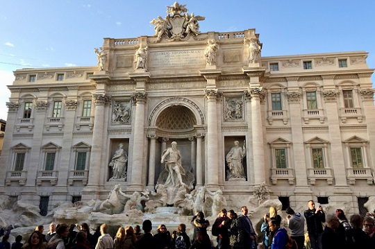Where to eat near the Trevi Fountain