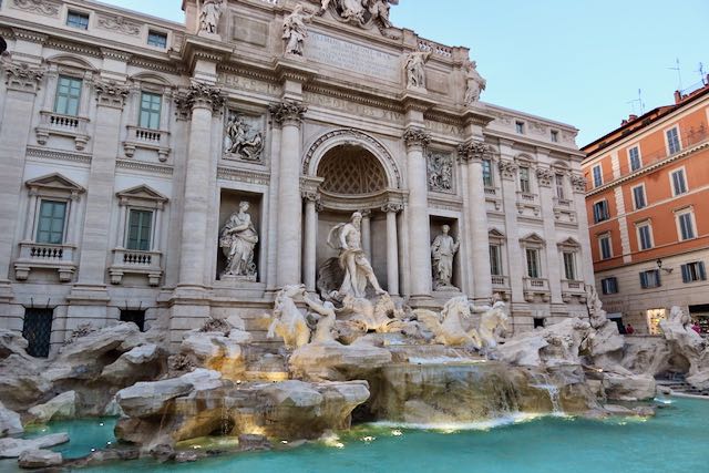 trevi fountain in january