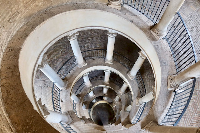 bramante staircase in vatican museums