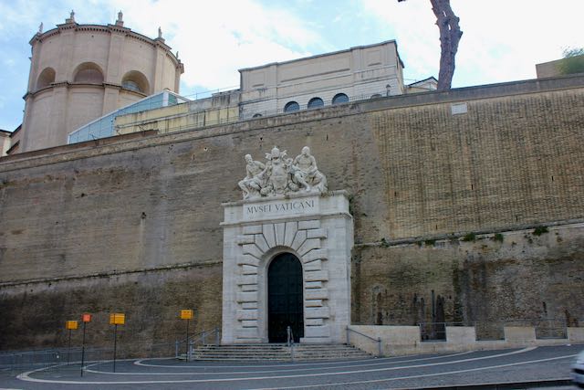 entrance and exit of vatican museums