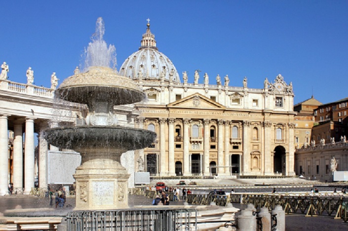 St. Peters Basilica with bernini fountain