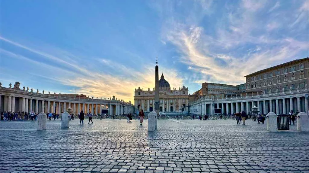 vatican st peters square march sunset vatican st peters square march sunset