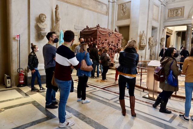 vatican museums tour with face masks