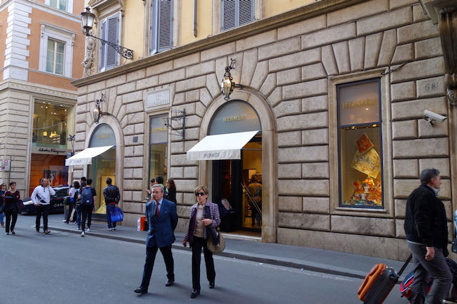 luxury shopping on via condotti in rome