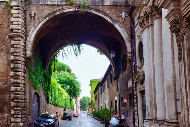 archway on via giulia