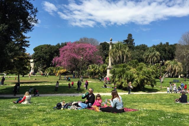 picnic in villa torlonia on easter weekend