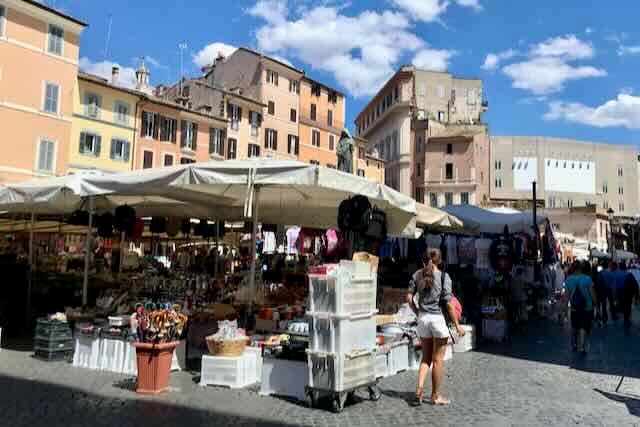 Daily market in Campo dei Fiori